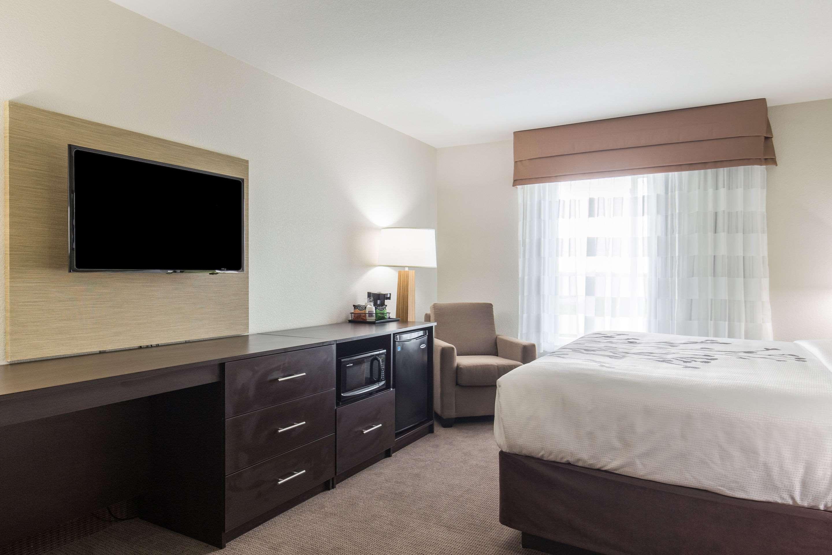 Sleep Inn & Suites Ингълсайд Екстериор снимка