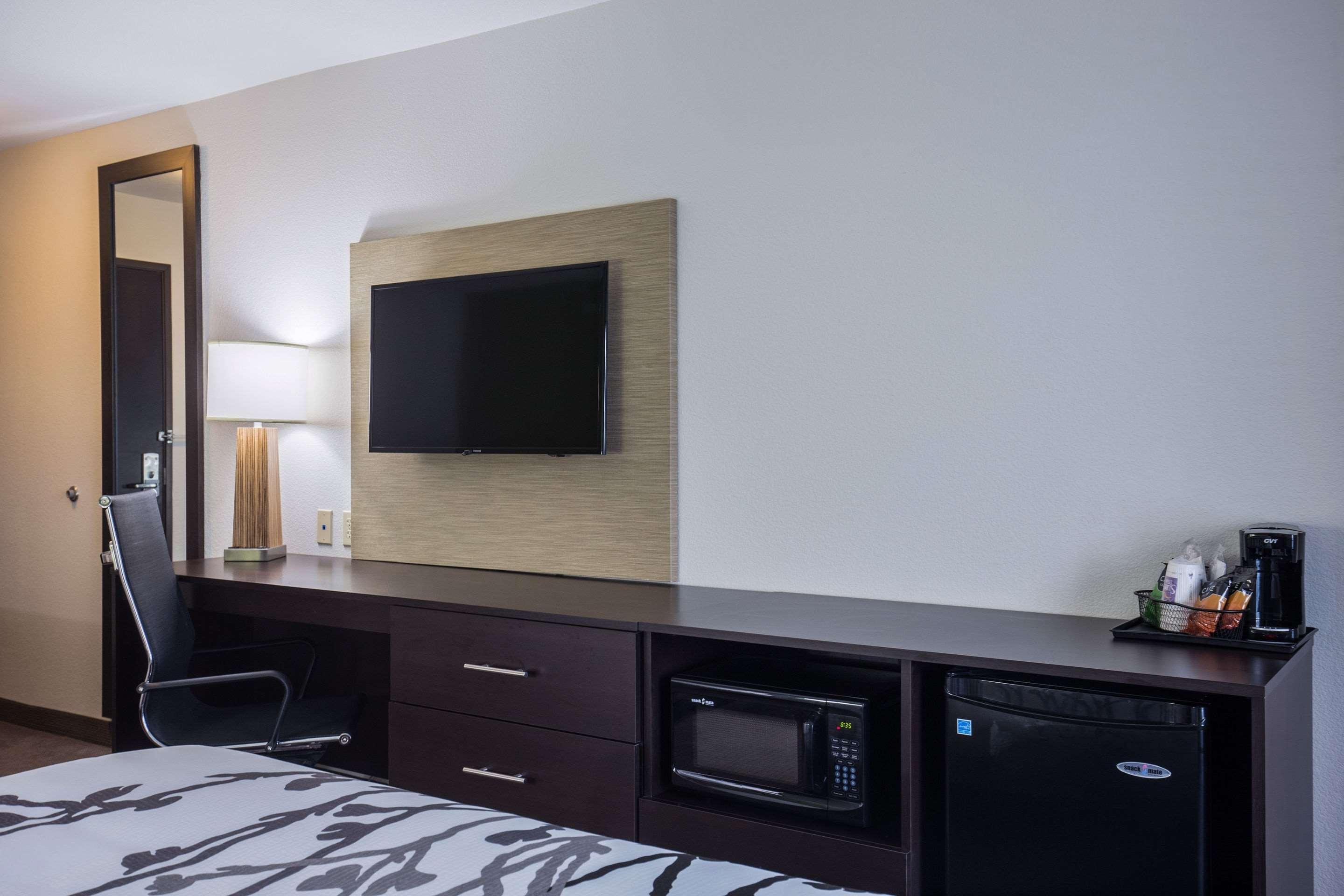 Sleep Inn & Suites Ингълсайд Екстериор снимка