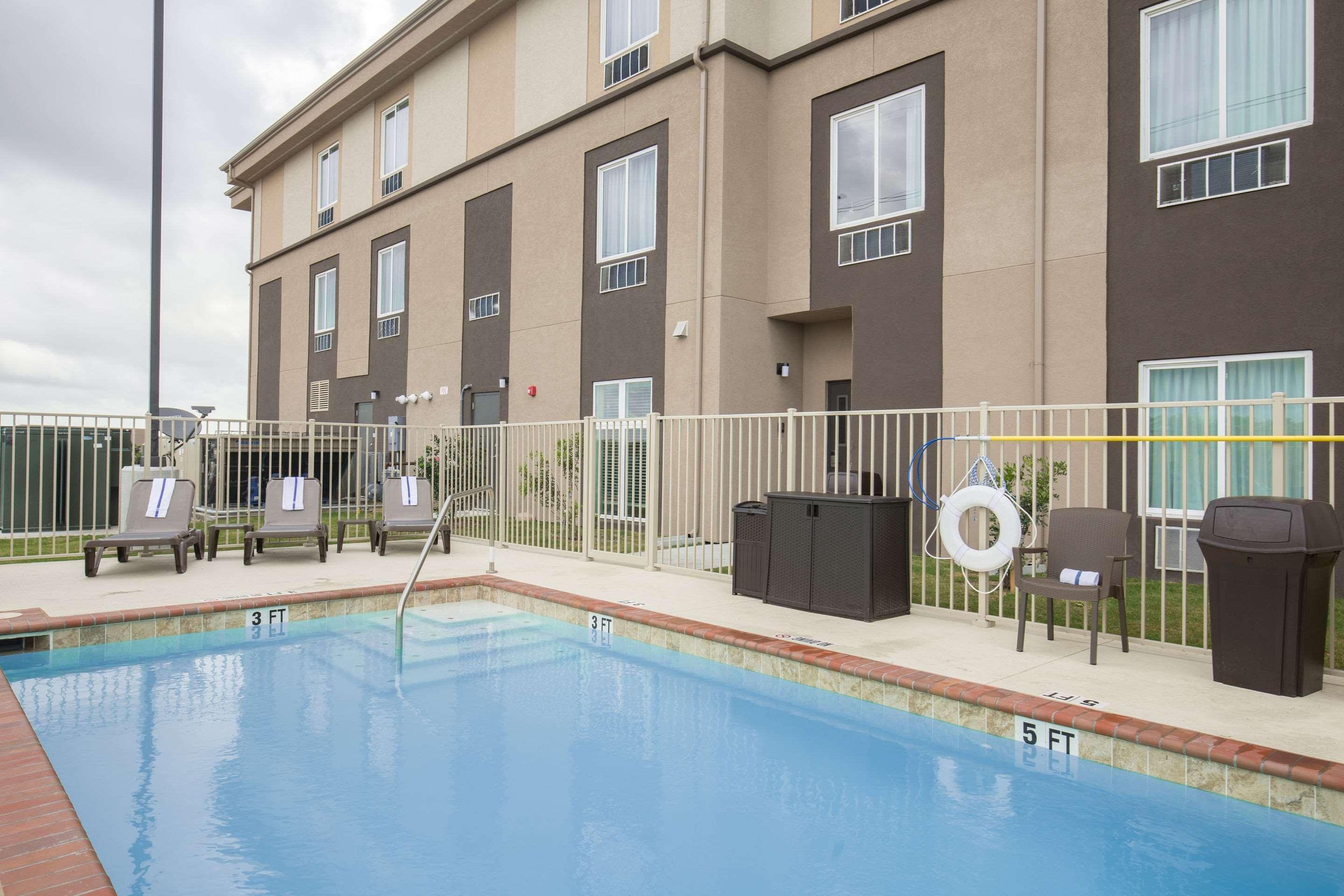 Sleep Inn & Suites Ингълсайд Екстериор снимка